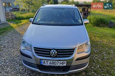 Минивэн Volkswagen Touran 2009 в 