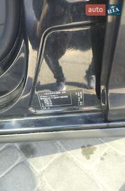 Мінівен Volkswagen Touran 2011 в 