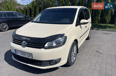 Минивэн Volkswagen Touran 2011 в 