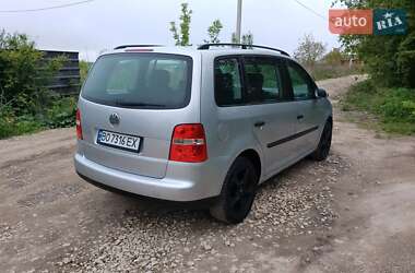 Минивэн Volkswagen Touran 2004 в 