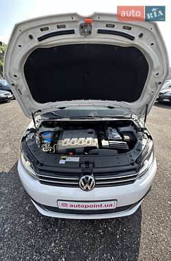 Минивэн Volkswagen Touran 2013 в 
