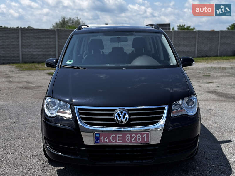 Минивэн Volkswagen Touran 2008 в Виннице