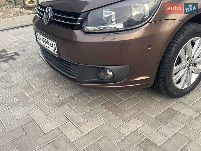 Минивэн Volkswagen Touran 2012 в Ужгороде