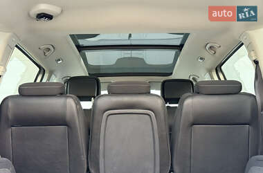 Минивэн Volkswagen Touran 2015 в 