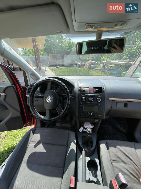 Мінівен Volkswagen Touran 2006 в Черкасах