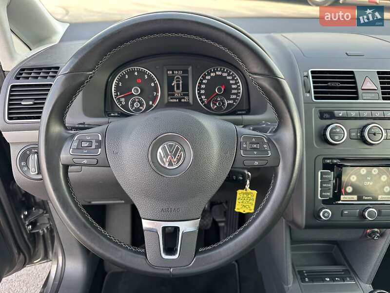 Мінівен Volkswagen Touran 2014 в Луцьку