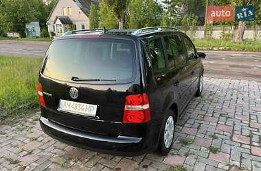 Мінівен Volkswagen Touran 2005 в 
