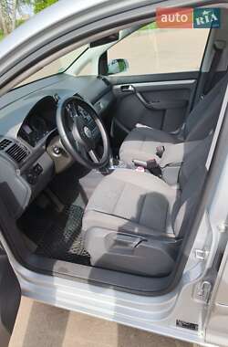 Минивэн Volkswagen Touran 2006 в 