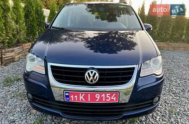 Минивэн Volkswagen Touran 2007 в 