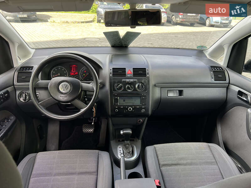 Мінівен Volkswagen Touran 2006 в Івано-Франківську