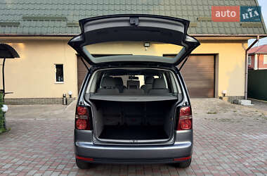 Мінівен Volkswagen Touran 2008 в 