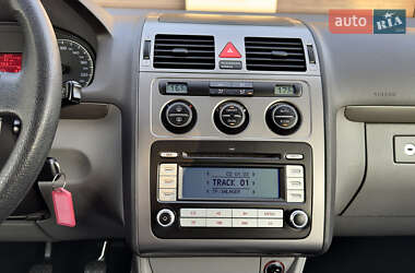 Мінівен Volkswagen Touran 2008 в 