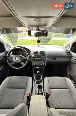 Мінівен Volkswagen Touran 2005 в 