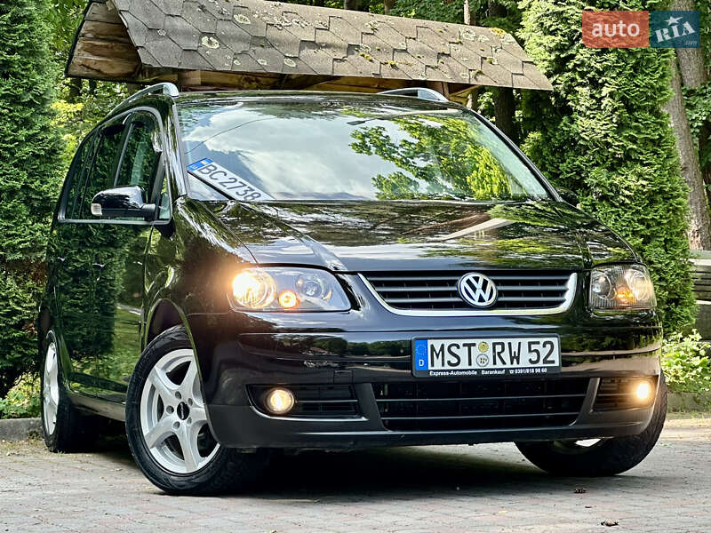 Минивэн Volkswagen Touran 2004 в 
