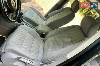 Минивэн Volkswagen Touran 2004 в 