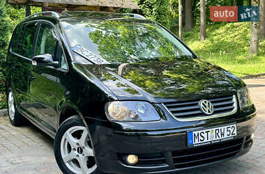 Минивэн Volkswagen Touran 2004 в 