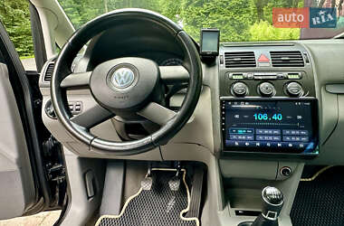 Минивэн Volkswagen Touran 2004 в 