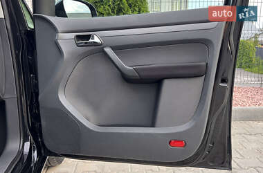 Минивэн Volkswagen Touran 2005 в 