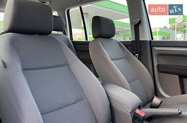 Минивэн Volkswagen Touran 2005 в 