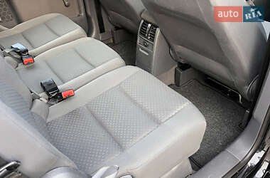 Минивэн Volkswagen Touran 2005 в 