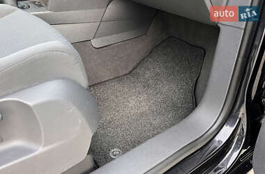 Минивэн Volkswagen Touran 2005 в 
