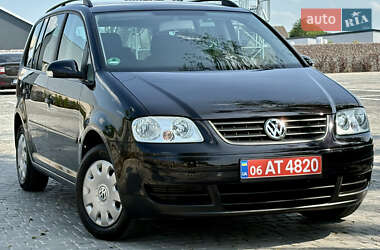 Минивэн Volkswagen Touran 2005 в 