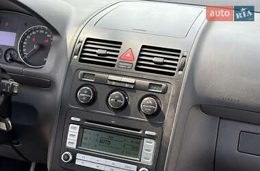 Минивэн Volkswagen Touran 2005 в 