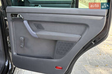 Минивэн Volkswagen Touran 2005 в 