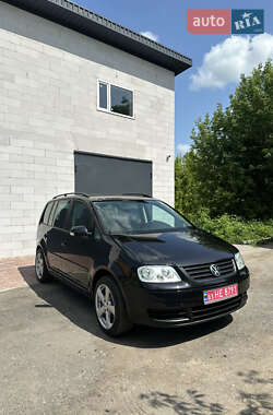 Мінівен Volkswagen Touran 2006 в Хоролі