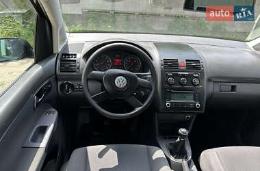 Минивэн Volkswagen Touran 2006 в 