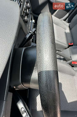 Минивэн Volkswagen Touran 2006 в 