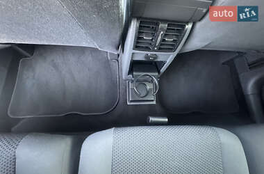 Минивэн Volkswagen Touran 2014 в 