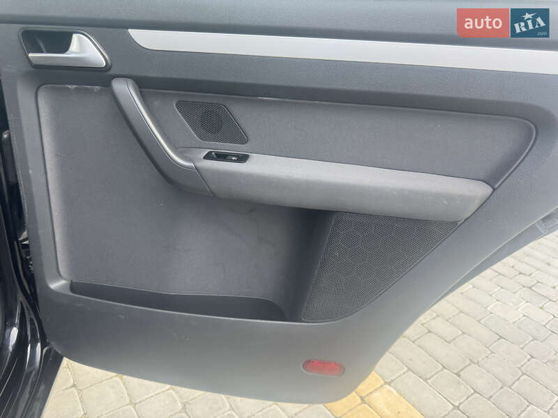 Минивэн Volkswagen Touran 2014 в Коломые