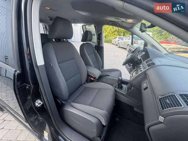Минивэн Volkswagen Touran 2014 в Коломые