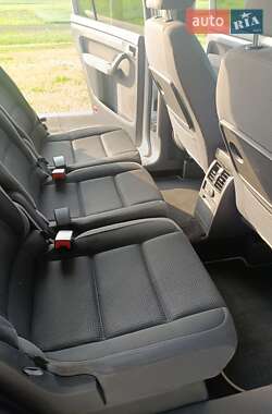 Минивэн Volkswagen Touran 2010 в 