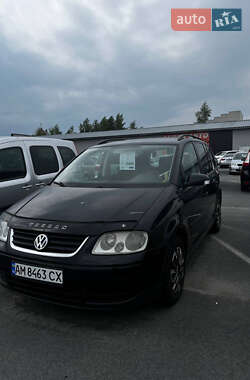 Минивэн Volkswagen Touran 2006 в Житомире