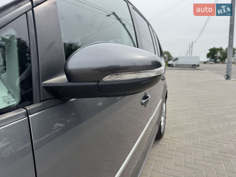 Минивэн Volkswagen Touran 2011 в Белой Церкви