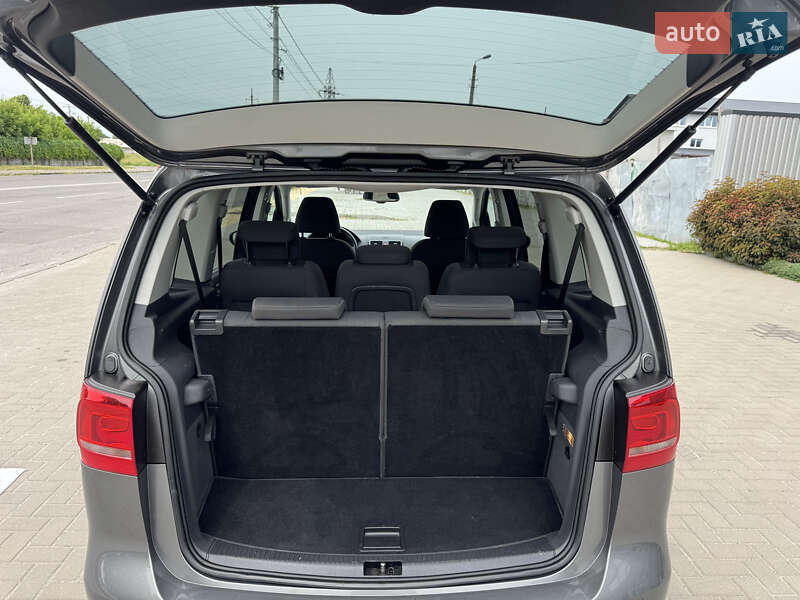 Минивэн Volkswagen Touran 2011 в Белой Церкви