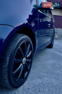 Минивэн Volkswagen Touran 2008 в 
