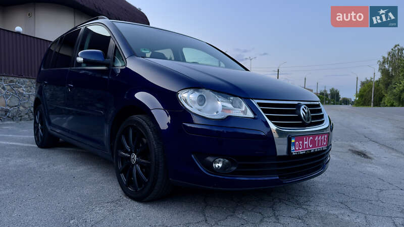 Минивэн Volkswagen Touran 2008 в Шепетовке
