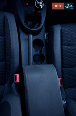 Минивэн Volkswagen Touran 2008 в 
