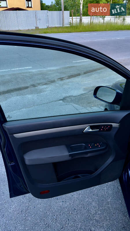 Минивэн Volkswagen Touran 2008 в Шепетовке