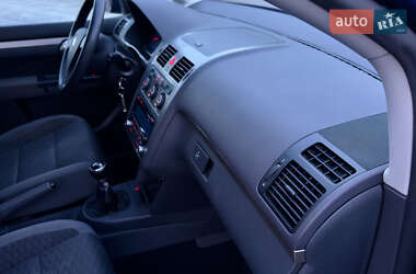 Минивэн Volkswagen Touran 2008 в 