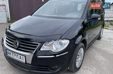 Минивэн Volkswagen Touran 2007 в Коростышеве