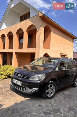 Мінівен Volkswagen Touran 2011 в 