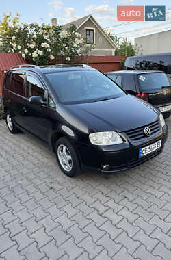 Минивэн Volkswagen Touran 2004 в Черновцах