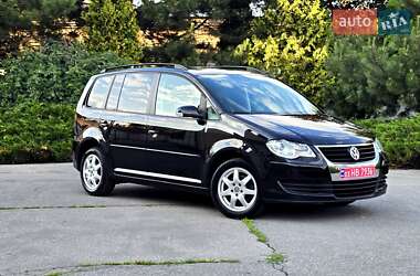 Минивэн Volkswagen Touran 2009 в 