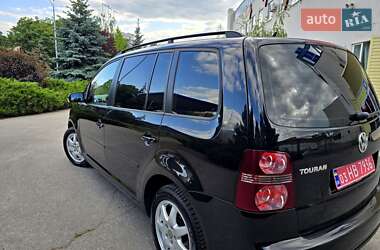 Минивэн Volkswagen Touran 2009 в 