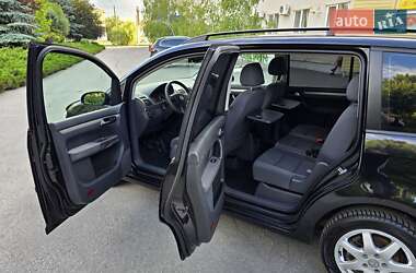 Минивэн Volkswagen Touran 2009 в 