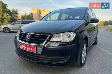 Минивэн Volkswagen Touran 2009 в Виннице